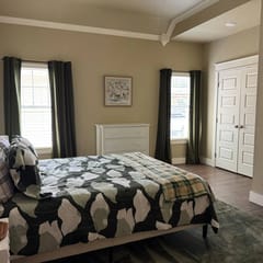 3 bed 3 bath | Gate community | long stays OK, New