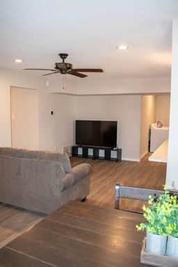 Work Crew friendly - Man House - 3 Beds - Yard - Image 2