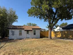 Small 2 bd/1 bth | Near Data Center |Long Stays OK - Image 2