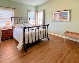 ACU Family Home - Central, 4BR/3BA - Image 5