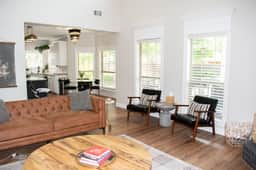 Spacious | 5bed | Beautiful | Yard | Crew Friendly - Image 3
