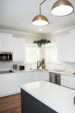 Spacious | 5bed | Beautiful | Yard | Crew Friendly - Image 5