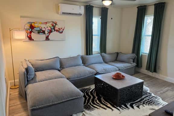 Small 2 bd/1 bth | Near Data Center |Long Stays OK - Image 1