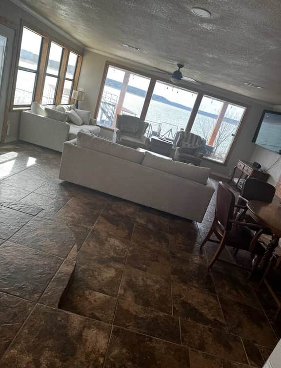Premier Lakefront Retreat | LargePatio | Sleeps 10 - Image 2