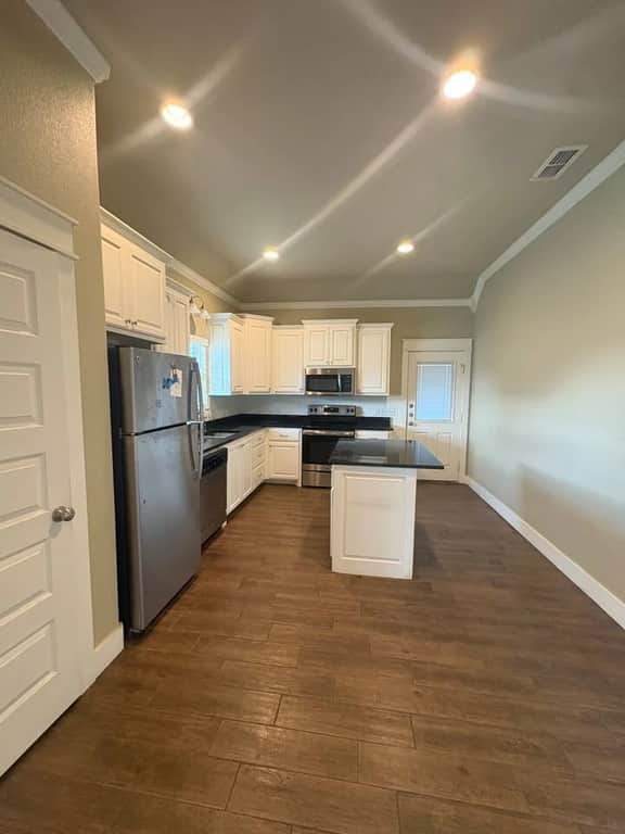 3 bed 3 bath | Gate community | long stays OK, New - Image 4