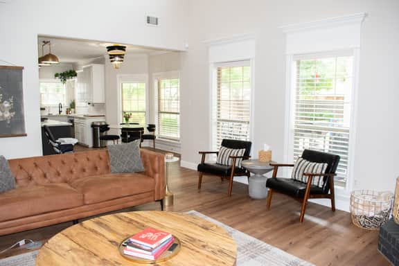 Spacious | 5bed | Beautiful | Yard | Crew Friendly - Image 3